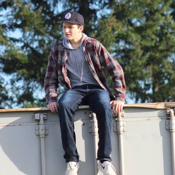 Meet your Posher, Corey - Picture 1 of 1